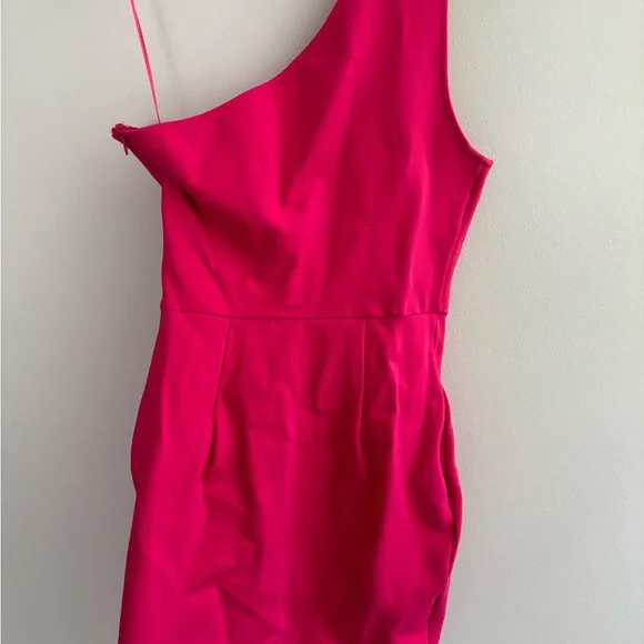 superdown Nava Asymmetrical mini dress in hot pink - Picture 7 of 8